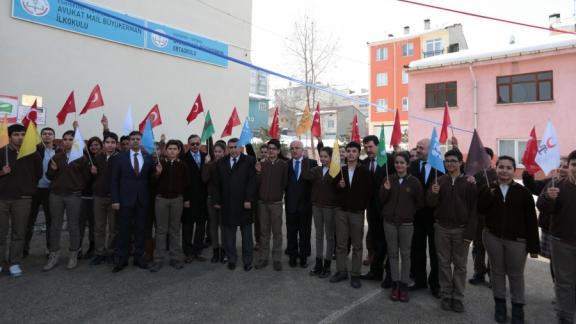 Avukat Mail Büyükerman Ortaokulu Karne Töreni