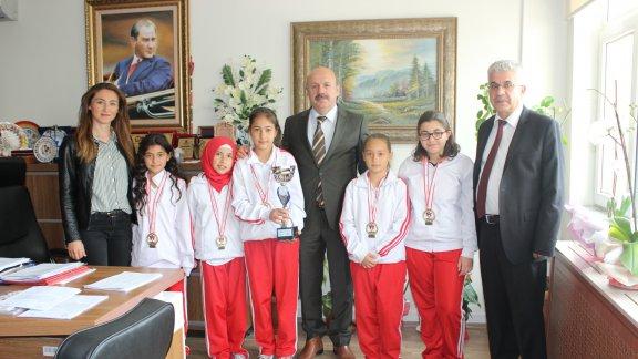 Şehit Mutlu Yıldırım Ortaokulu Öğrencilerin Spor Başarısı