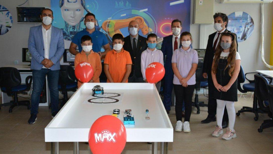 Arif Nihat Asya Ortaokulu Bilişim ve Robotik Kodlama Sınıfı Açılışı